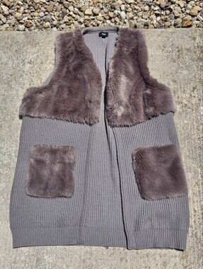 Fate Faux Fur Trim Knit Vest in Gray Taupe Large